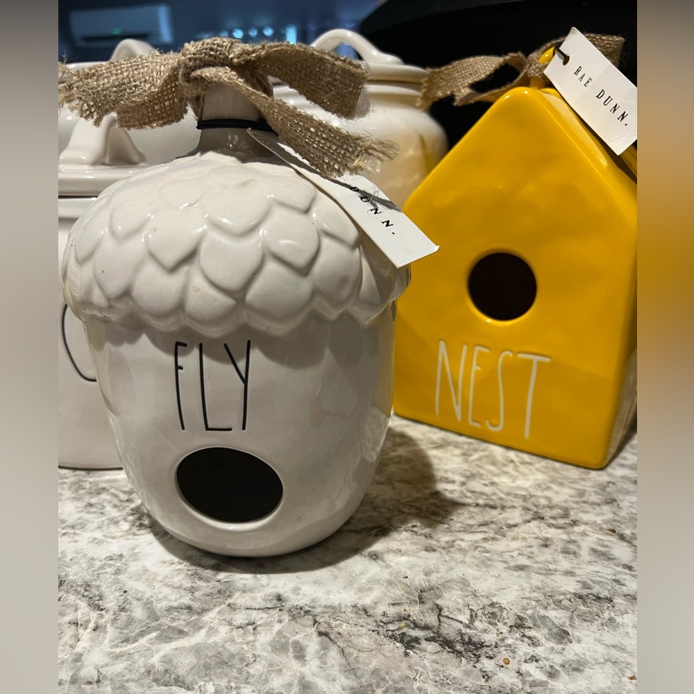 RAE DUNN fly acorn birdhouse